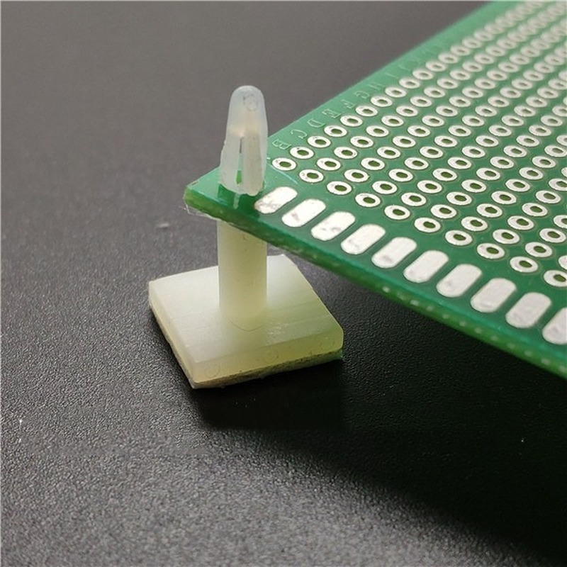 100個入り プラスチック製ネジ PCB基板回路サポートスペ - Circuit Snap Kit のレビューと価格